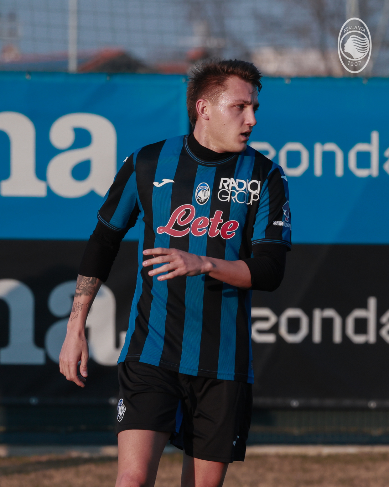 九游网页版-包含转会期意甲焦点战，国际米兰主帅复盘，底气十足，年轻球员得到机会的词条